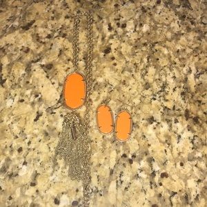 kendra scott pendant with earrings